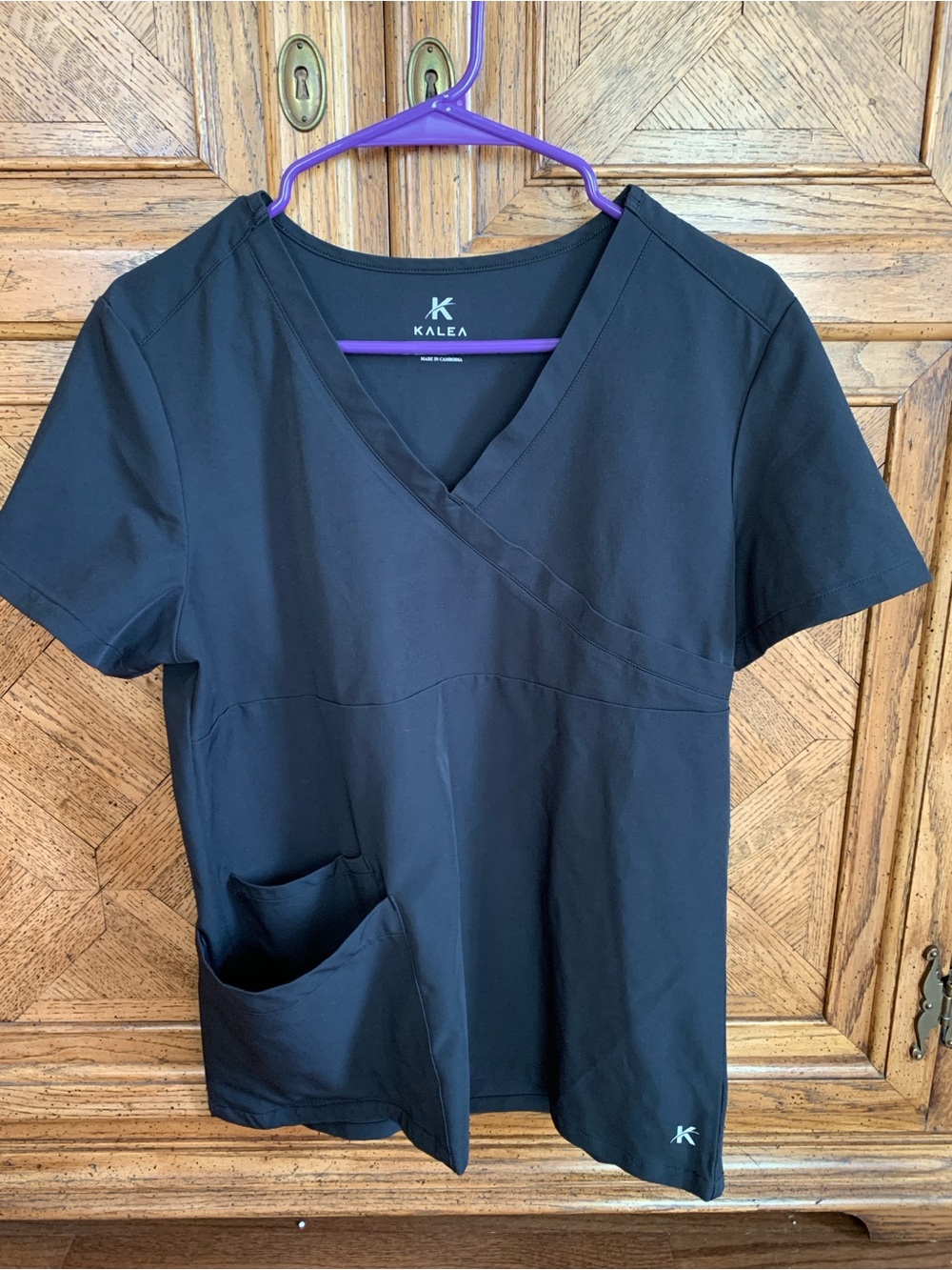 Kalea XS Black Scrub Top